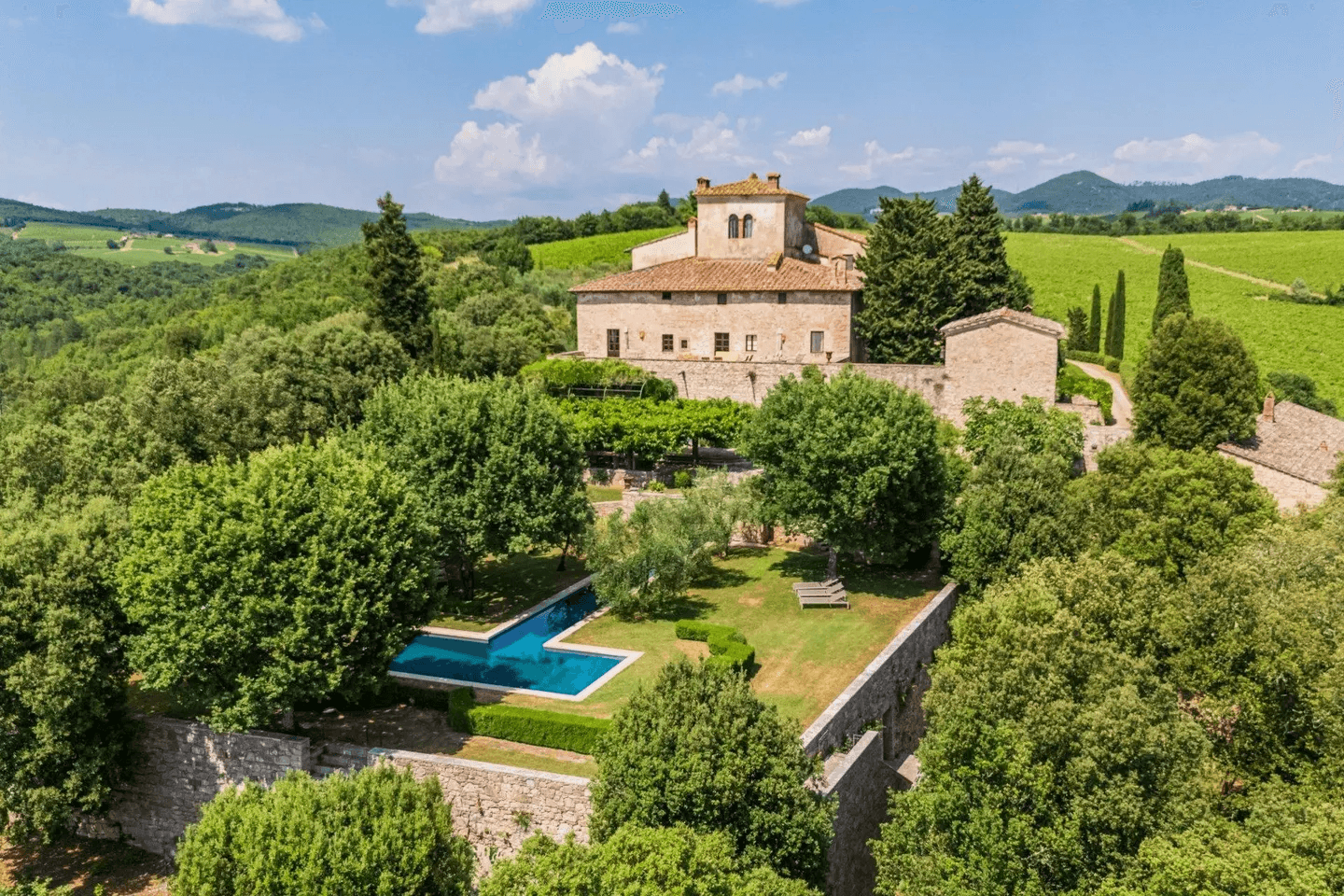 An Insider Guide To Buying A Villa In Tuscany 1 image 244