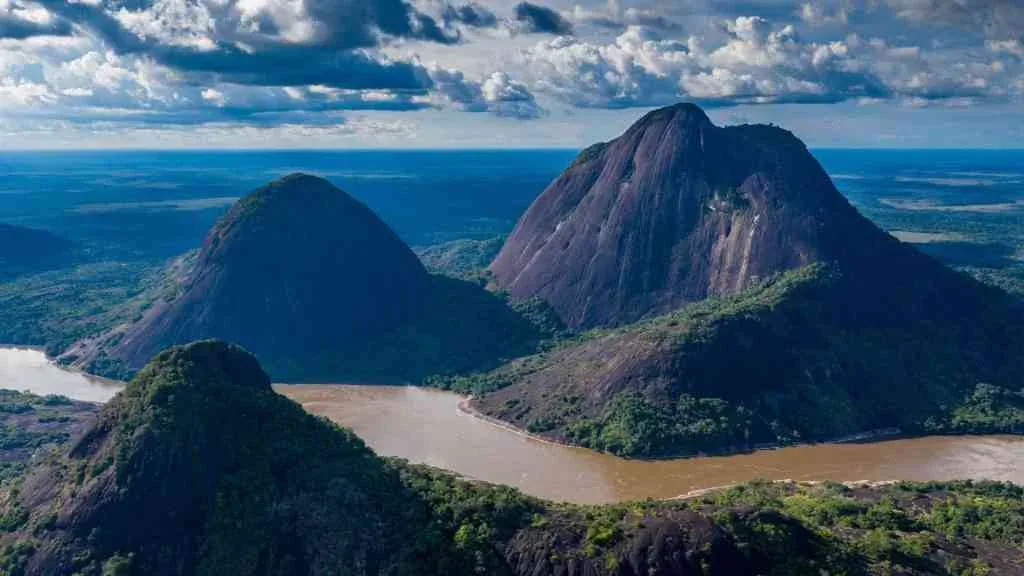 From Moscow To Medellín: How One Woman Traded Office Life For Colombia's Wilderness 3 image 422